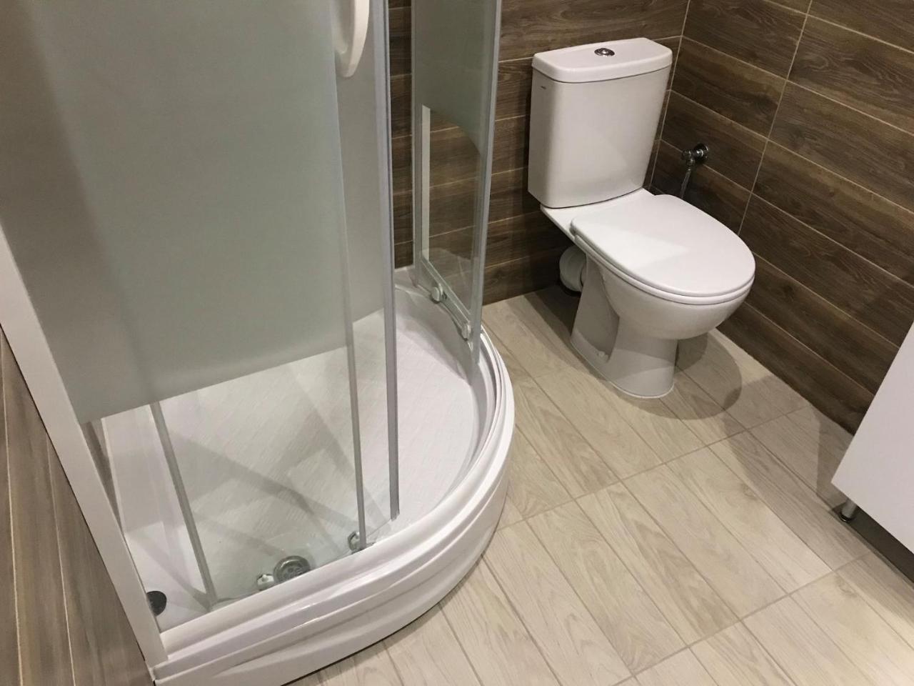 Modern Apartment ลวีฟ ภายนอก รูปภาพ