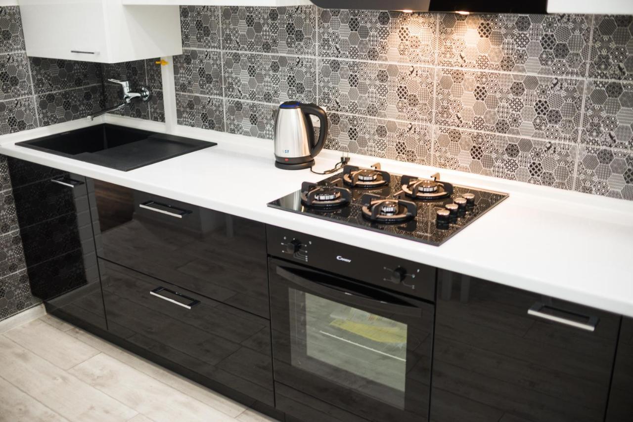 Modern Apartment ลวีฟ ภายนอก รูปภาพ