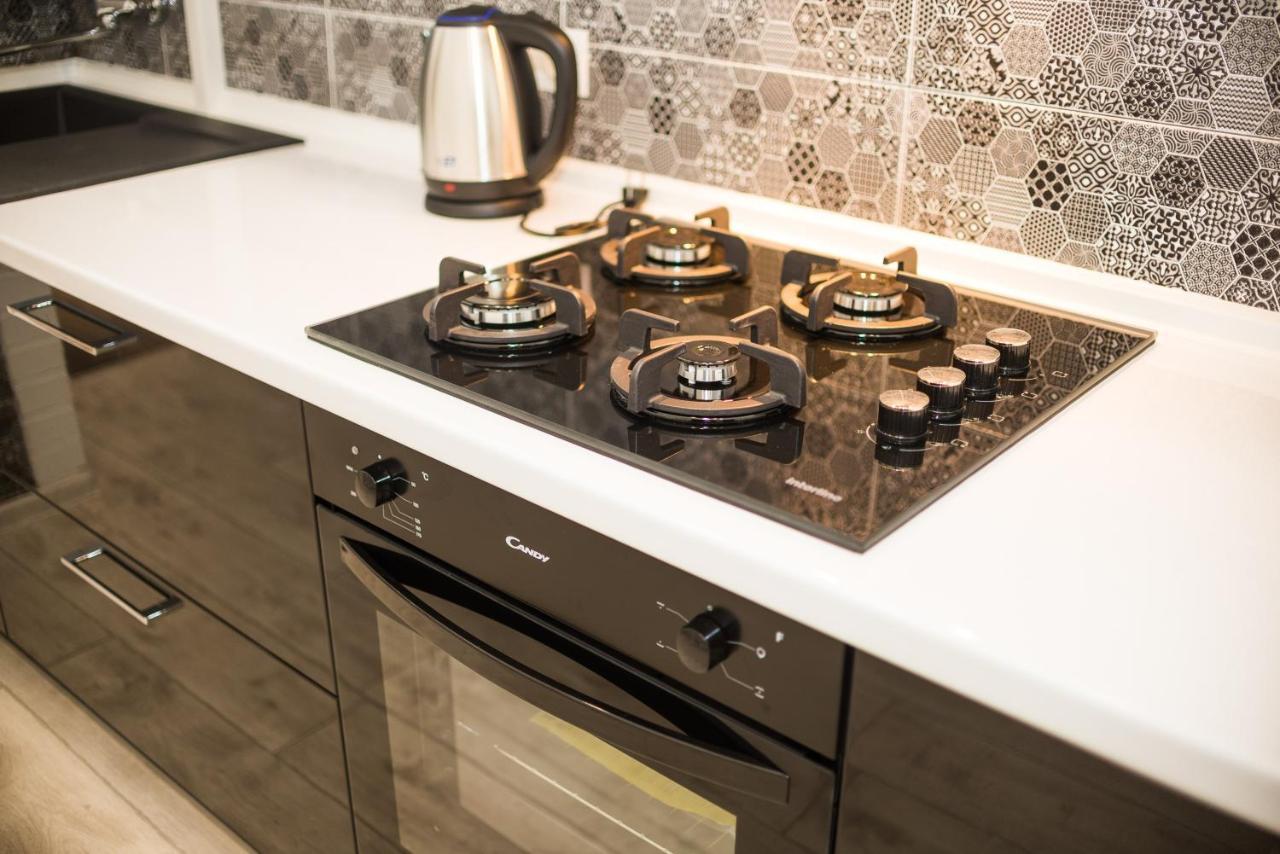 Modern Apartment ลวีฟ ภายนอก รูปภาพ